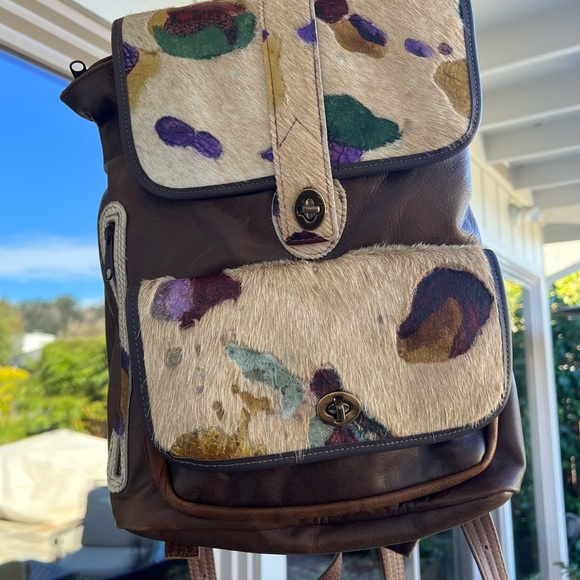 Elie Handbags, genuine, leather backpack - Picture 3 of 10